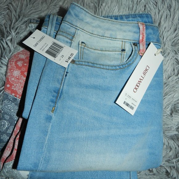 Driftwood Jeans Farrah Flare Patchwork Bandanna Print Insert Light Wash🆕NWT! - Picture 14 of 16